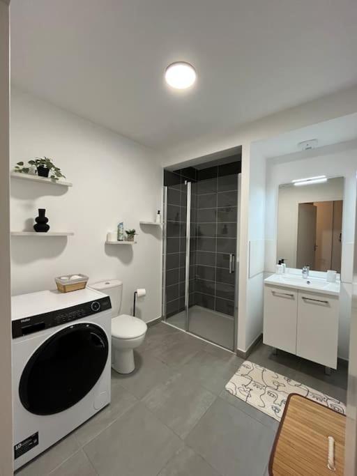 T3 Moderne - Proche Tram - Parking Prive Apartment Angers Ngoại thất bức ảnh